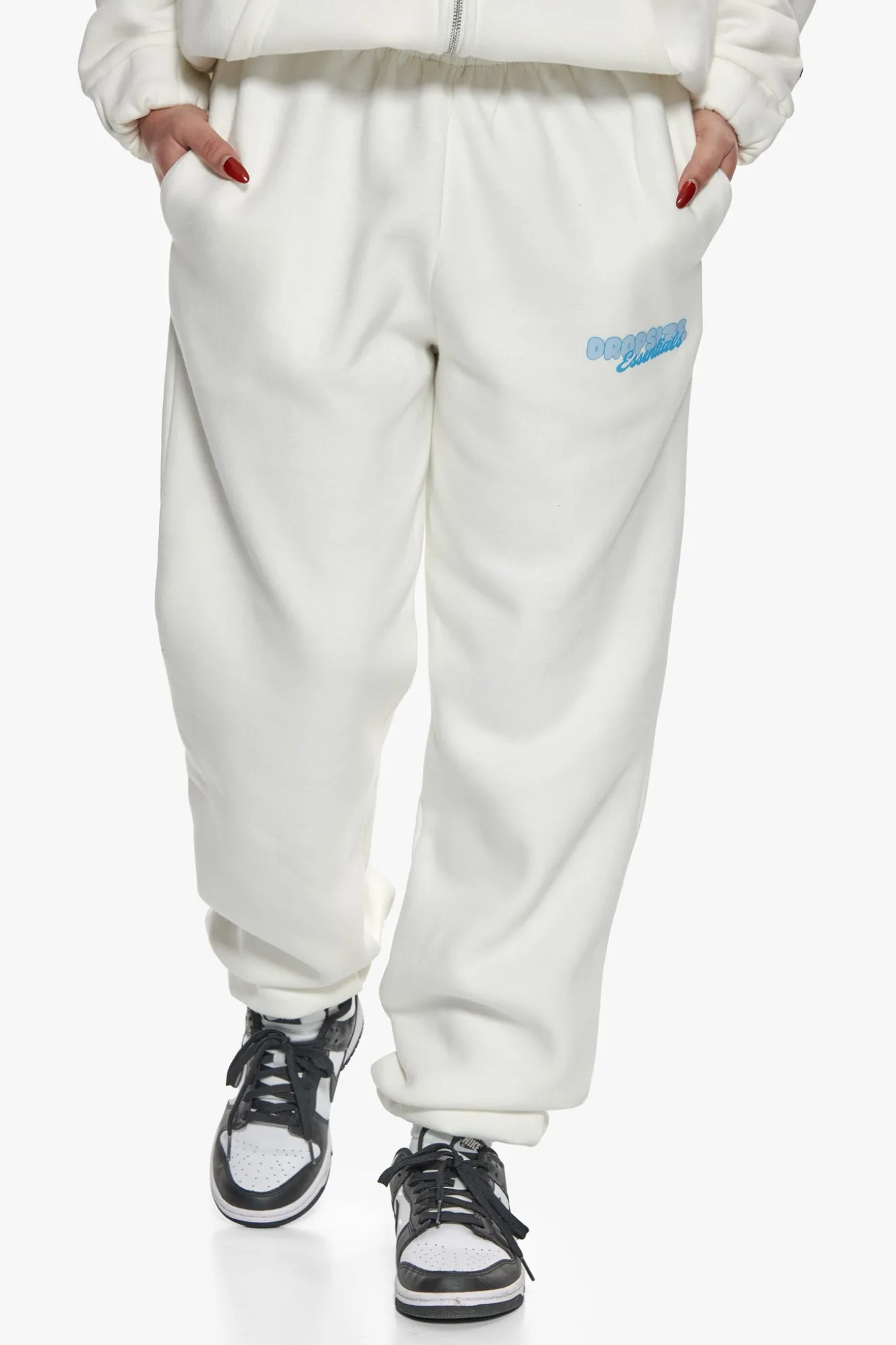 ESSENTIAL CREW SWEAT JOGGER CREAM WHITE