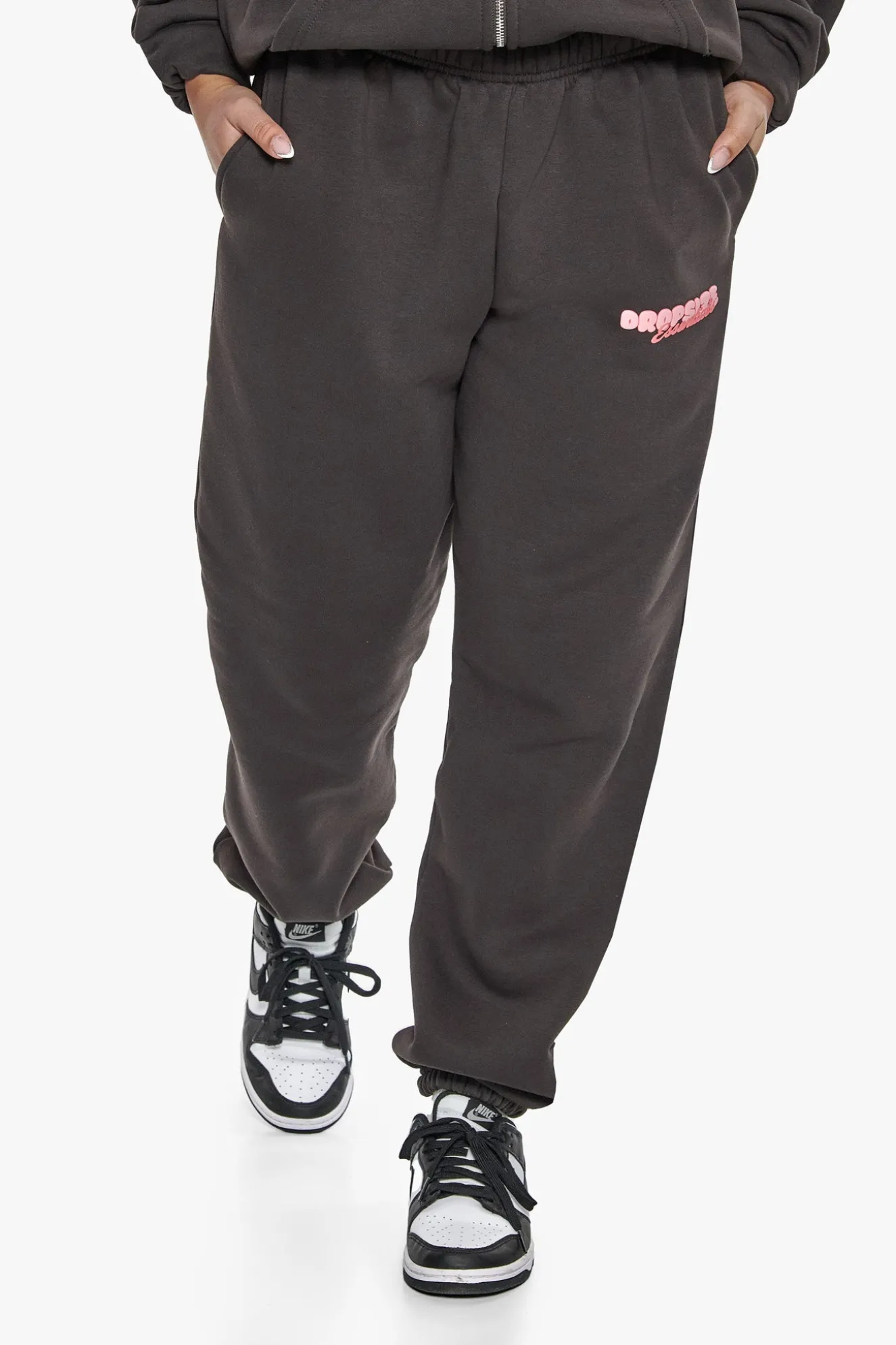 ESSENTIAL CREW SWEAT JOGGER WASHED BLACK