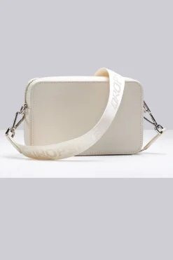 ESSENTIALS SHOULDER BAG CREAM