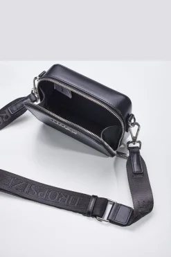 ESSENTIALS SHOULDER BAG SMALL BLACK