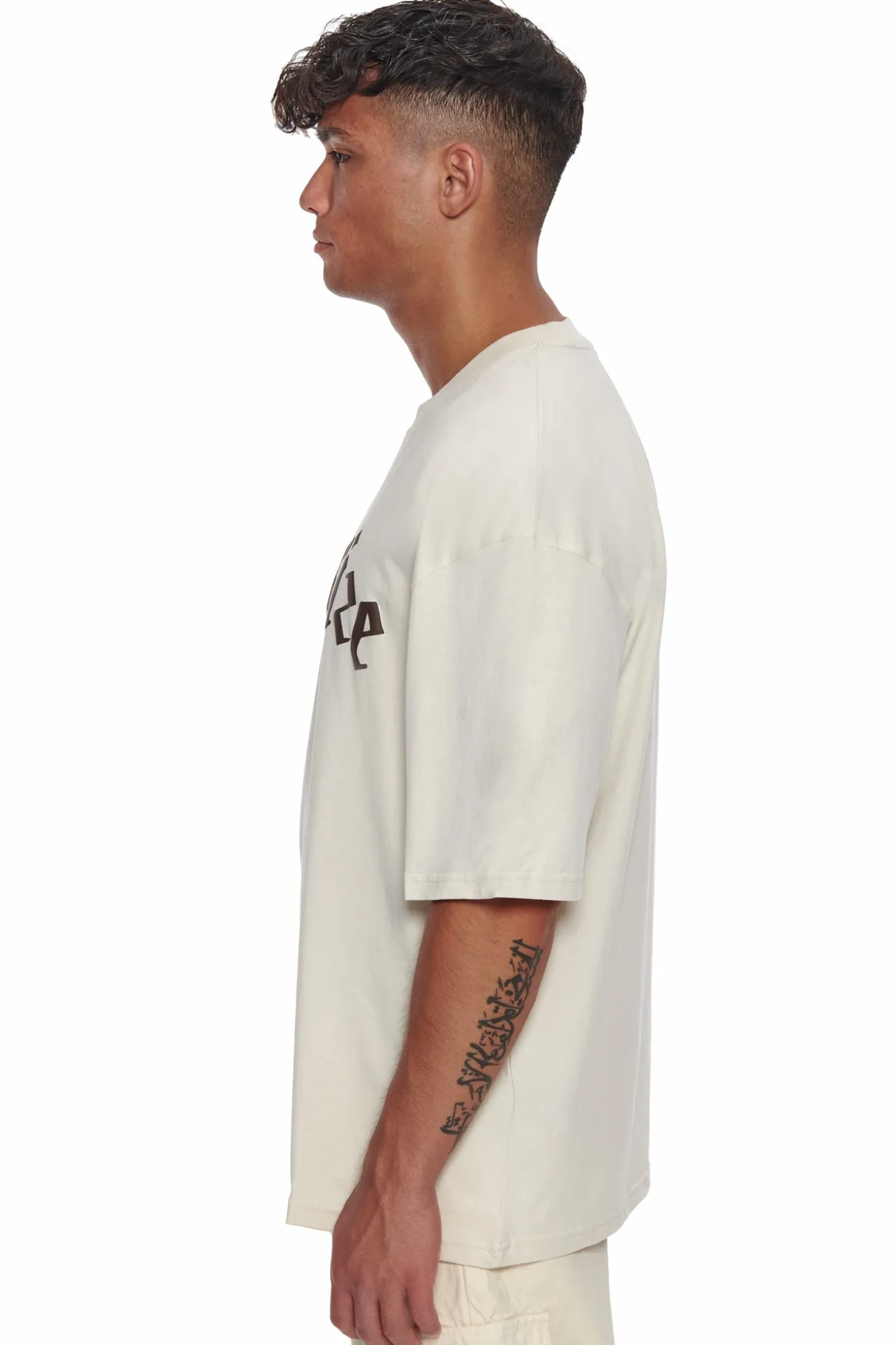 HEAVY OVERSIZE BROWN LOGO PUFFER PRINT T-SHIRT COCONUT MILK