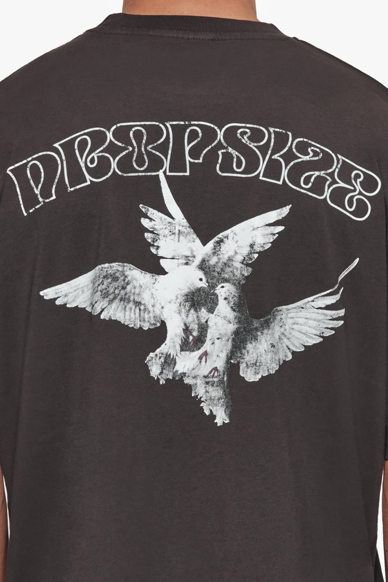 HEAVY OVERSIZE CARESS DOVES T-SHIRT WASHED BLACK