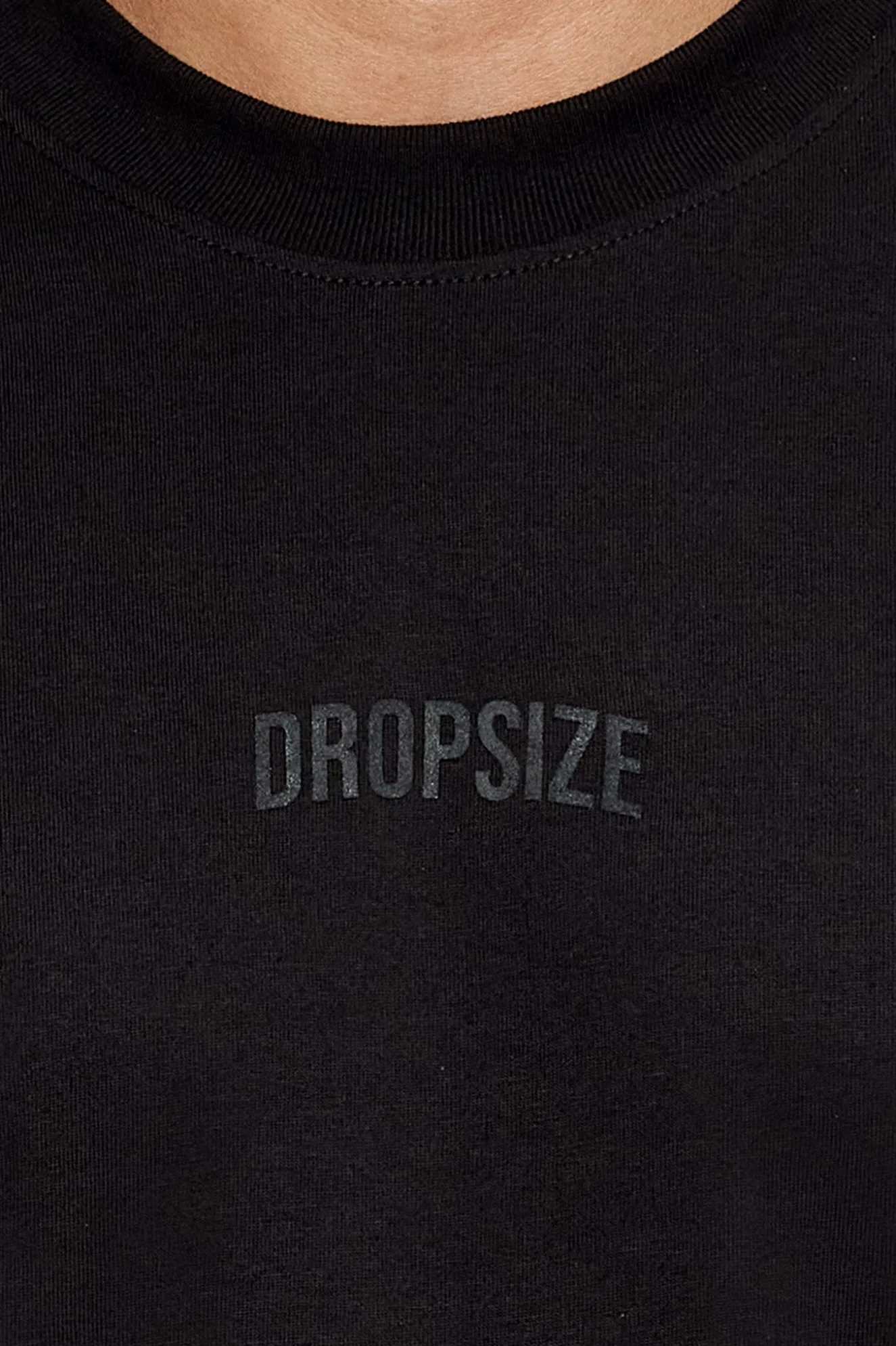 HEAVY OVERSIZE CURVED HD LOGO T-SHIRT BLACK