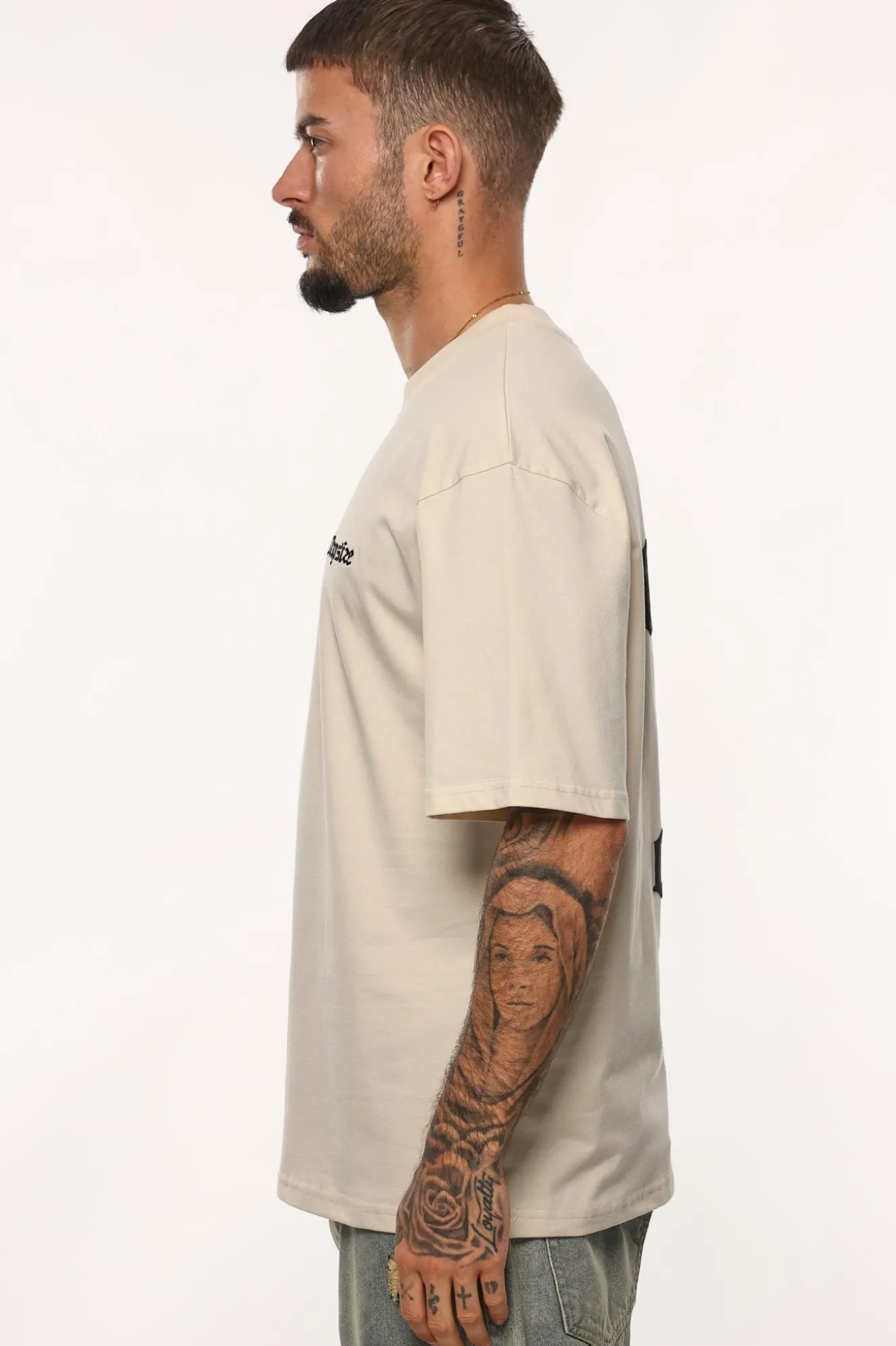 HEAVY OVERSIZE FUTURE T-SHIRT COCONUT MILK