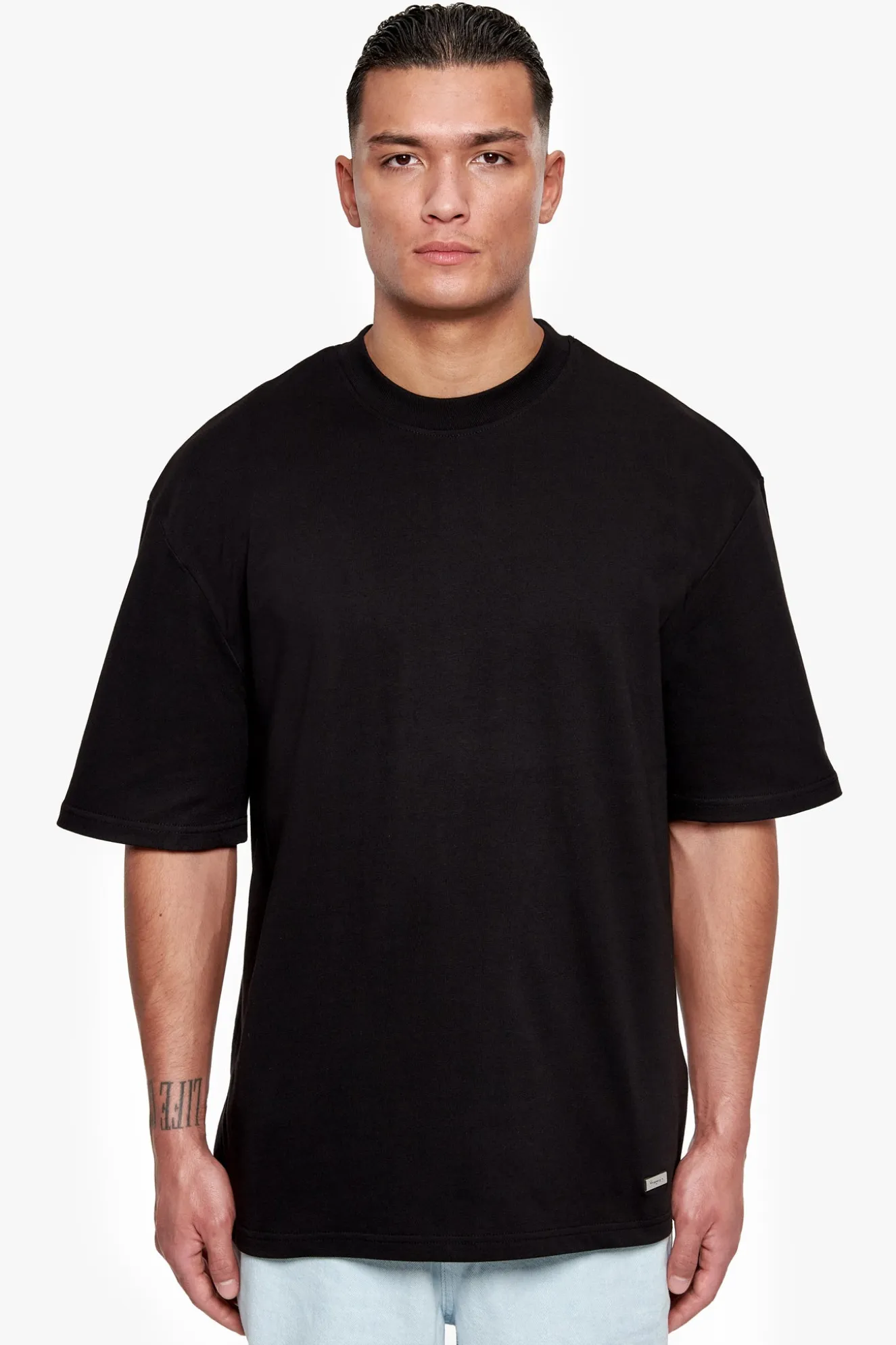 HEAVY OVERSIZE METAL PATCH BASIC T-SHIRT BLACK