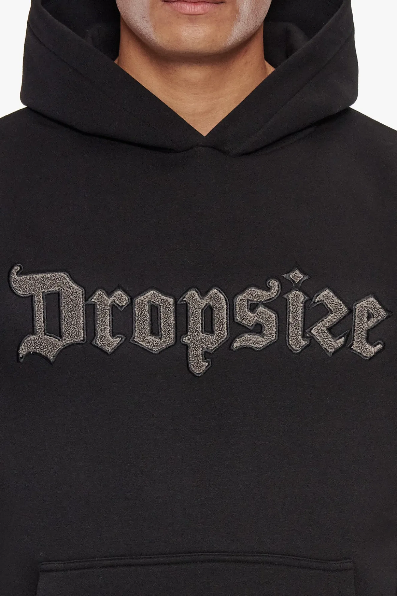 HEAVY OVERSIZE TERRY EMBO HOODIE BLACK