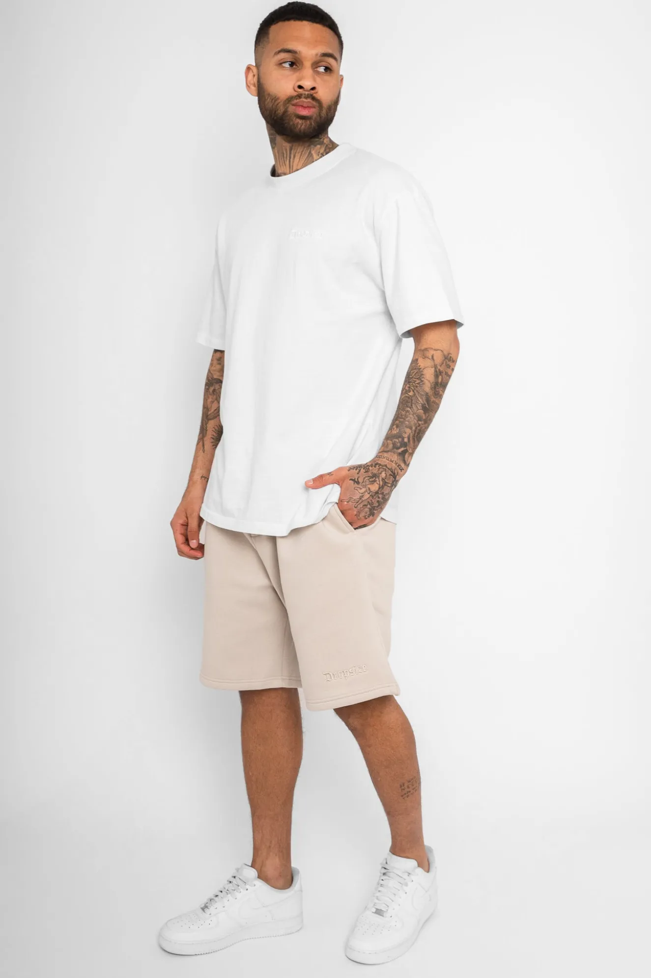 HEAVY SWEAT EMBO SHORT MOON BEAM