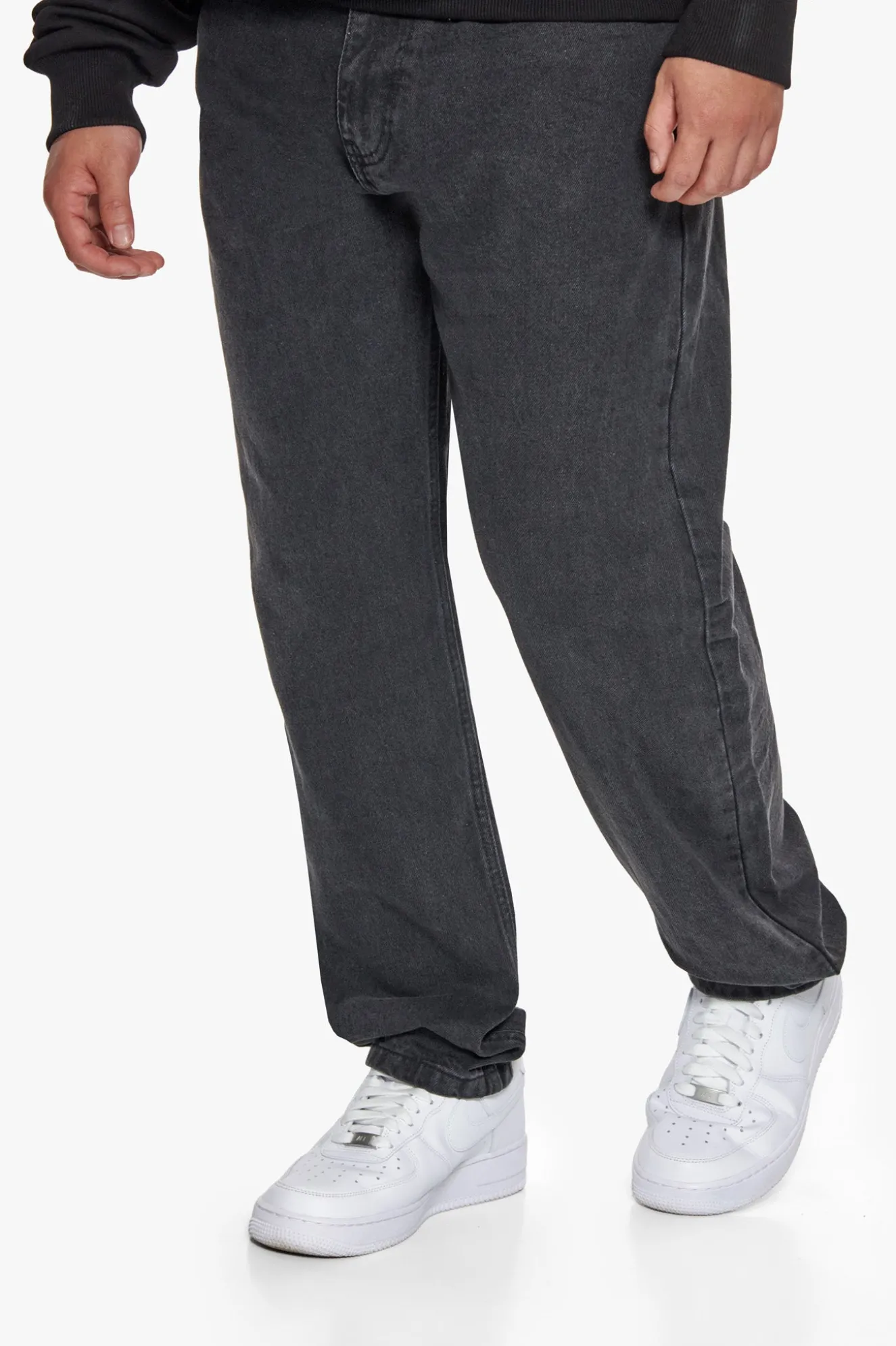 LOOSE FIT CHARCOAL JEANS