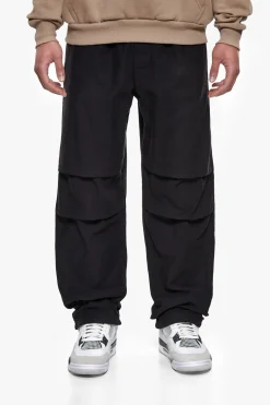 PARACHUTE PANT BLACK
