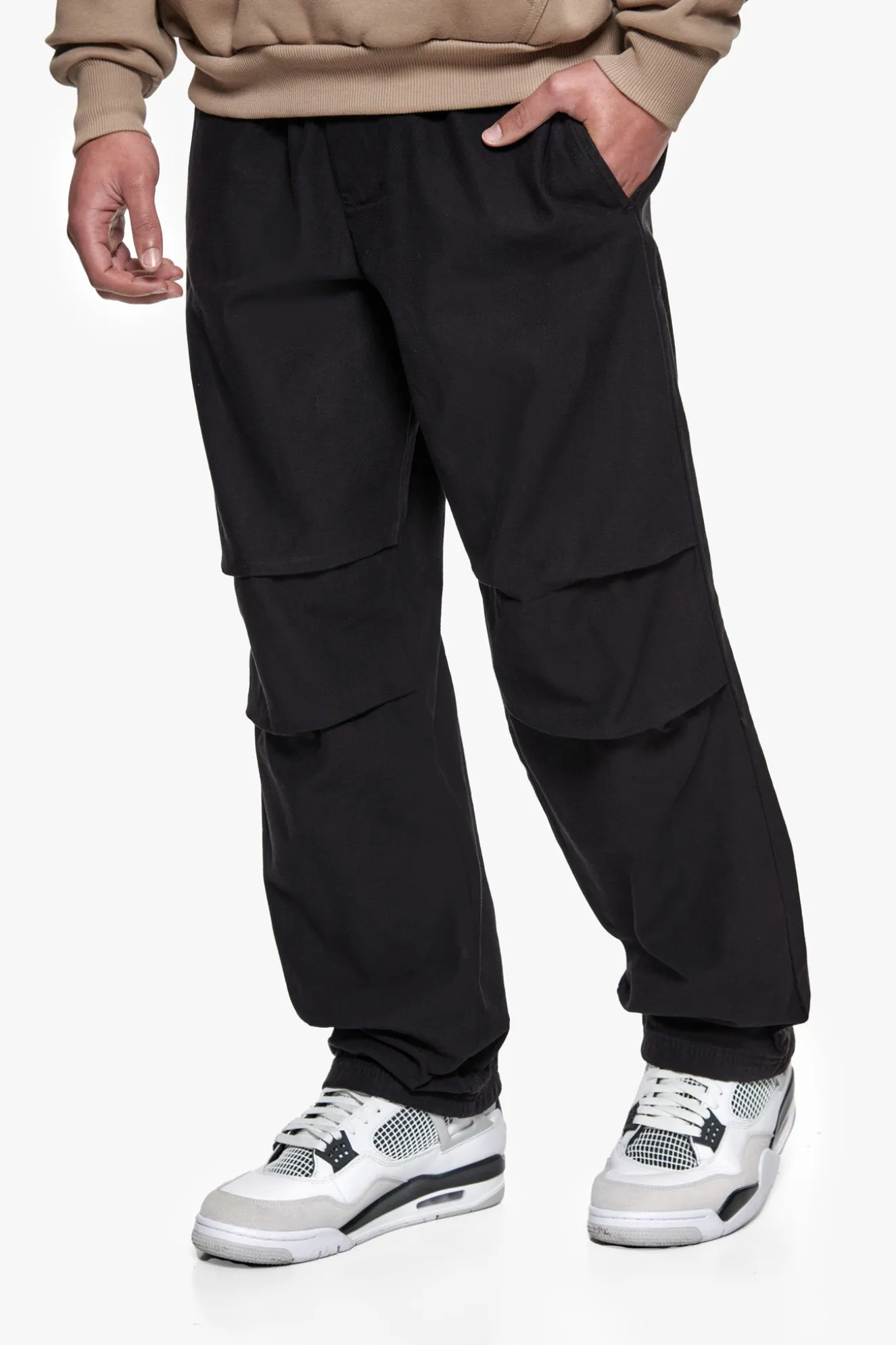 PARACHUTE PANT BLACK