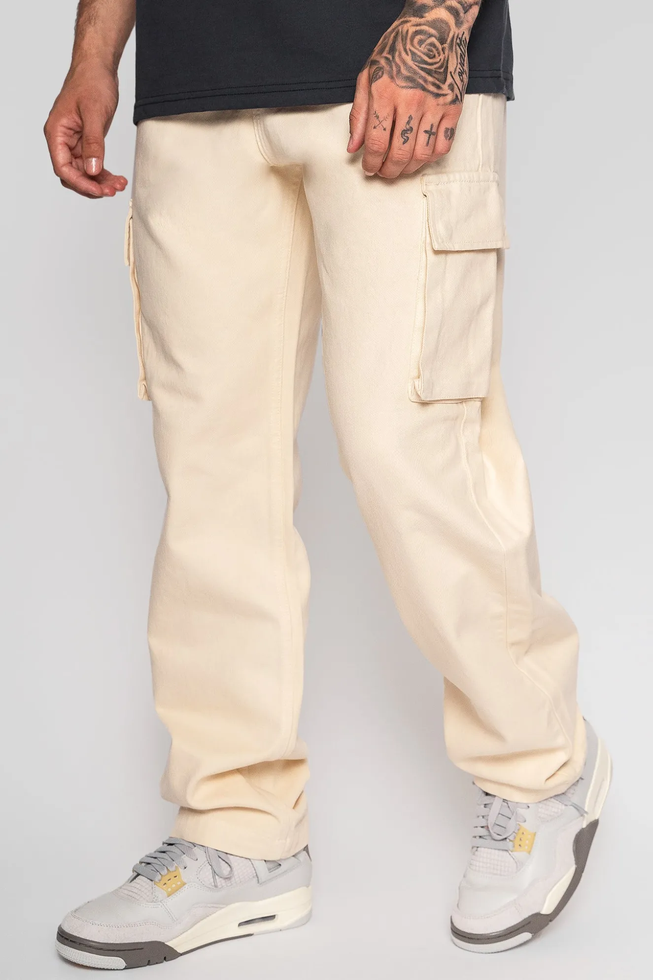 V2 CARGO JEANS SINGLE POCKET BEIGE