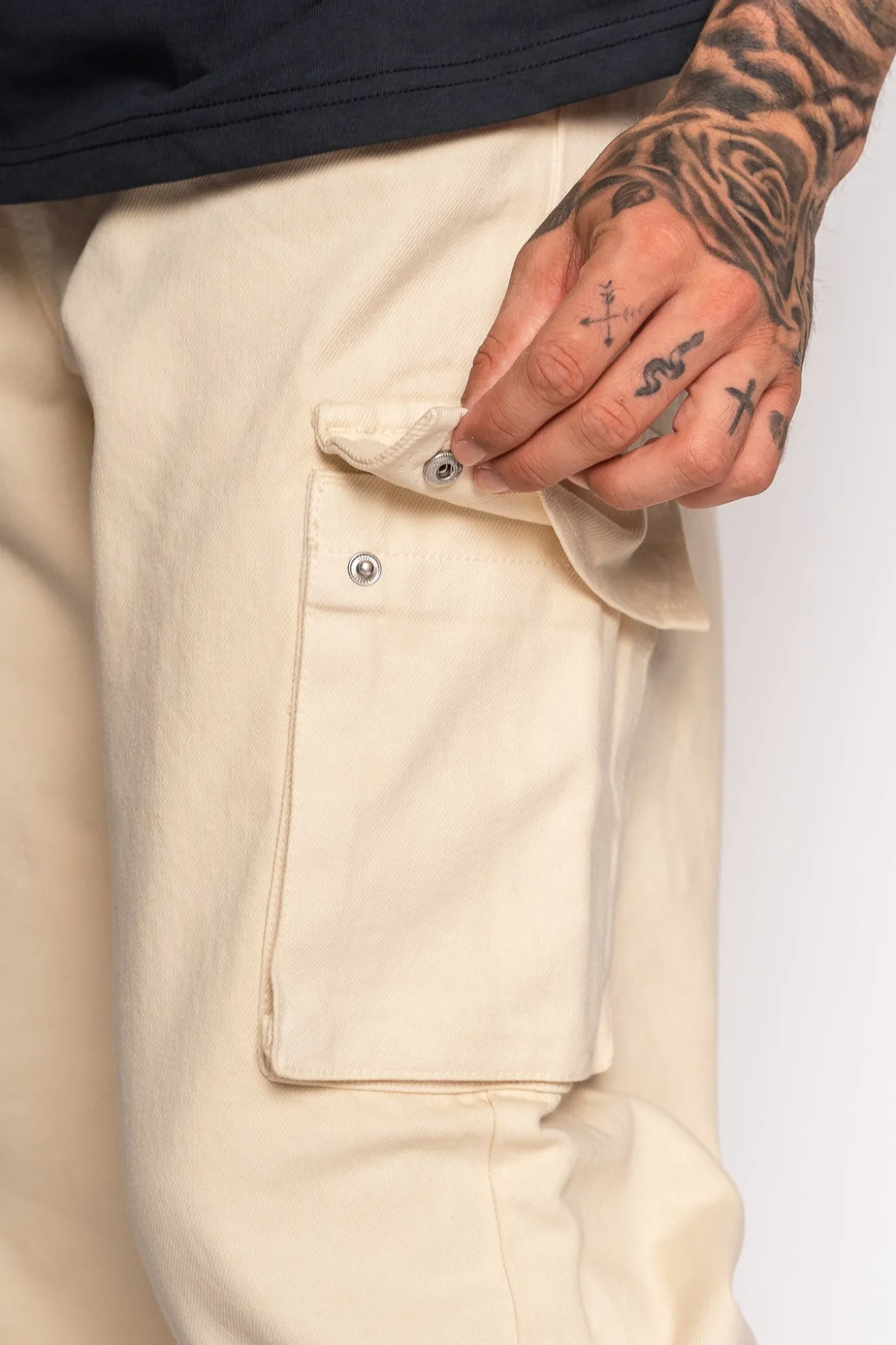 V2 CARGO JEANS SINGLE POCKET BEIGE