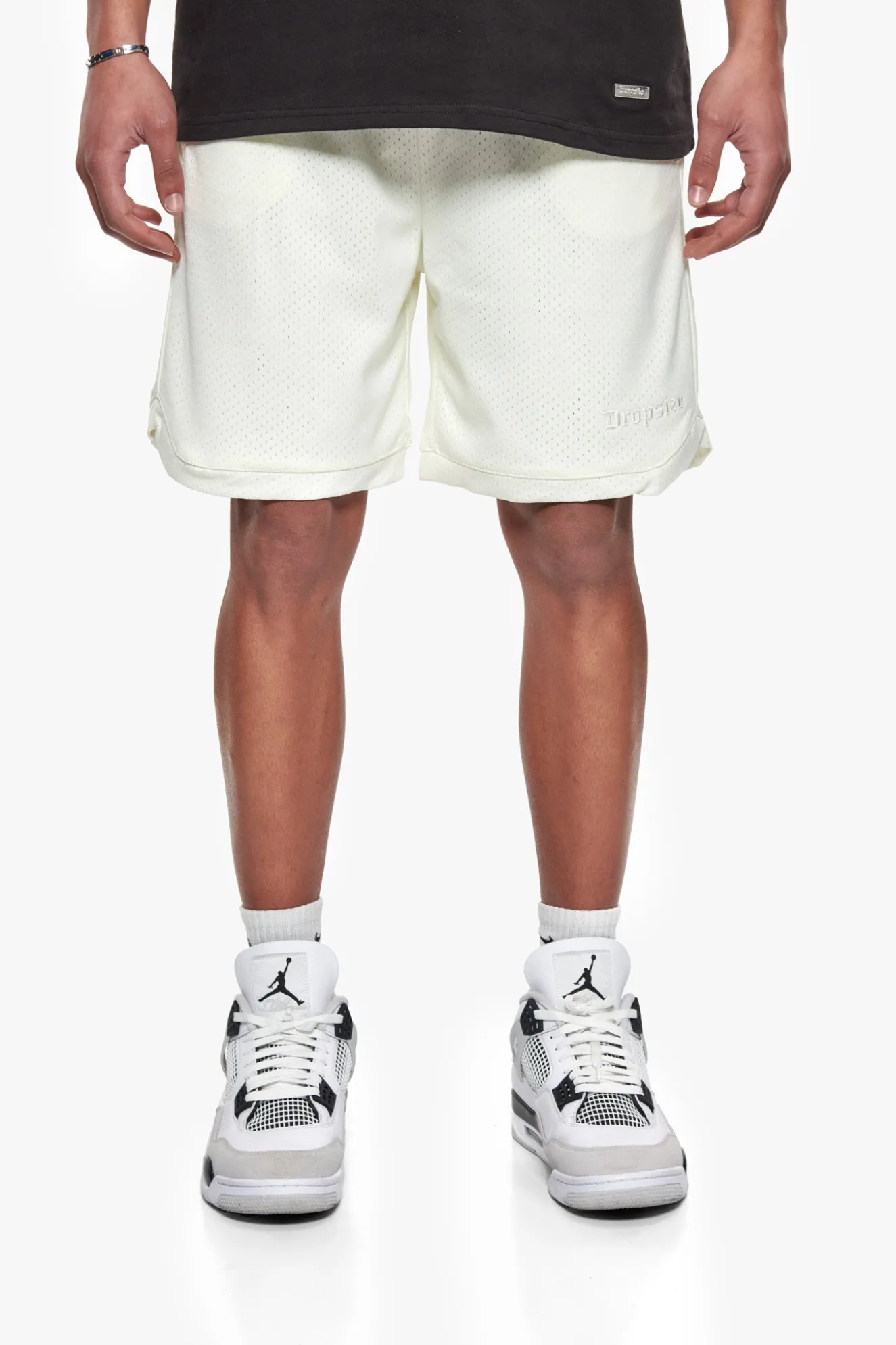 V2 MESH SHORT CREAM