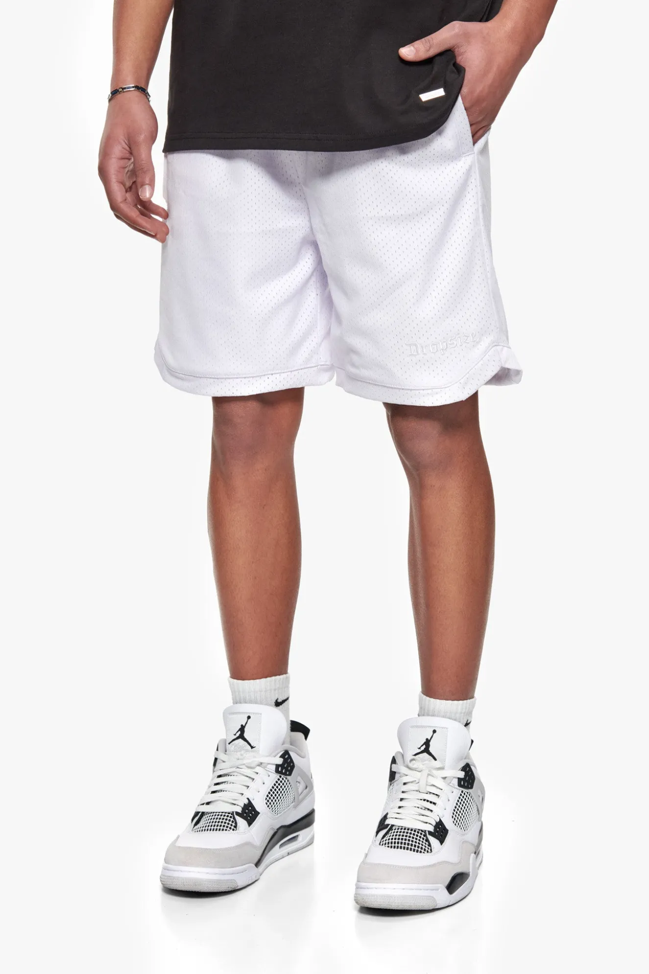 V2 MESH SHORT WHITE